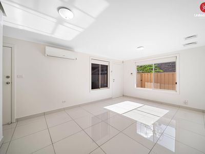 1/2 Nugent Place, Prairiewood