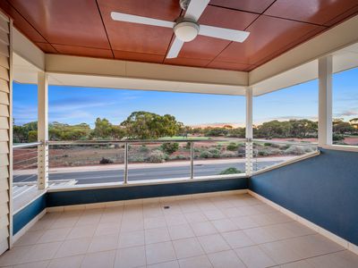 102 Aslett Drive, Karlkurla