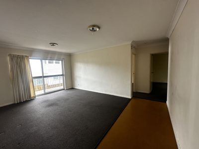 2 / 15 Wooloowin Avenue, Wooloowin