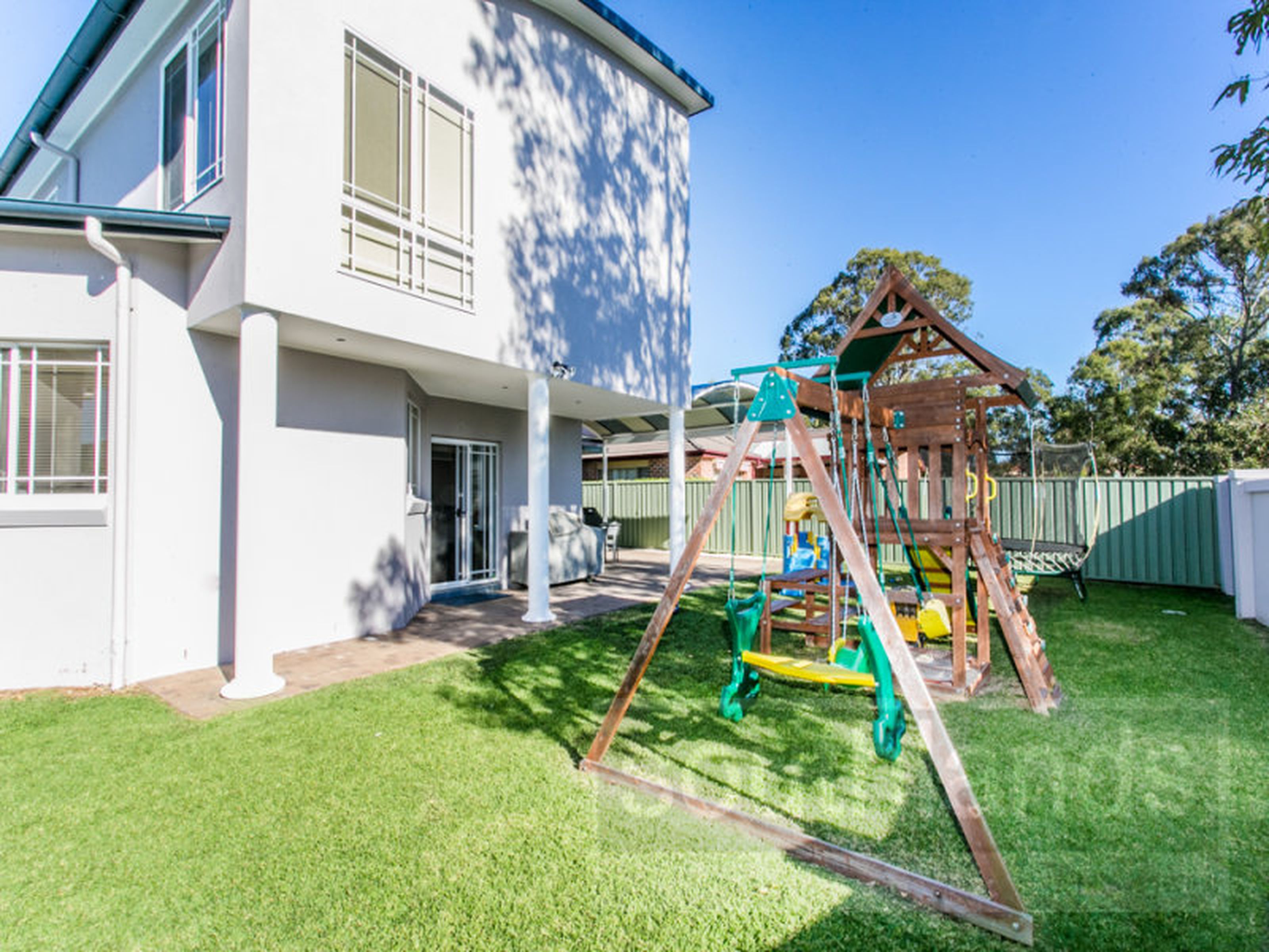 9 Torquay Tce, GLENMORE PARK