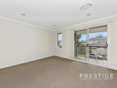 8 Laura Street, Norwest