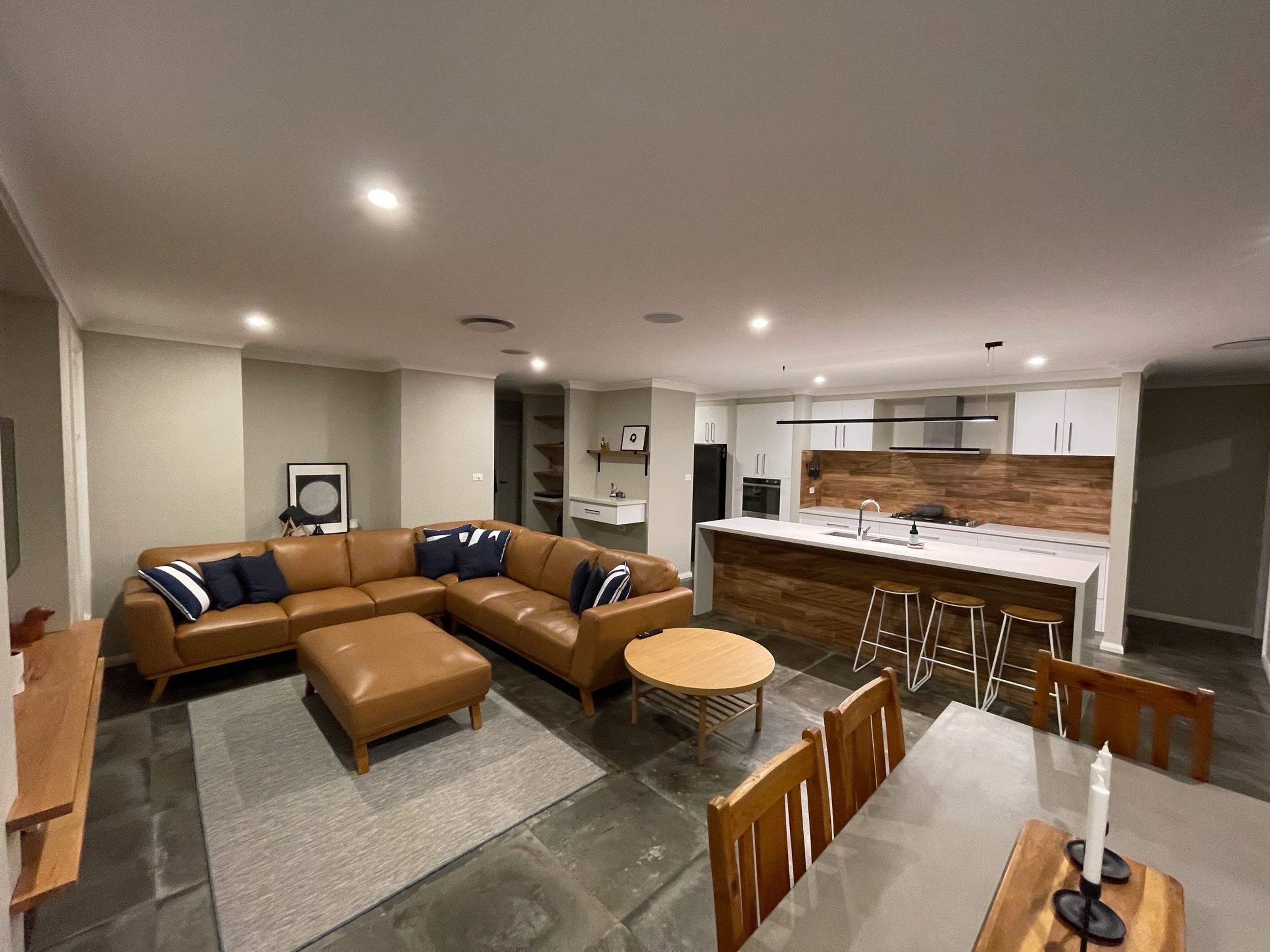9 James Riley Drive, GLENMORE PARK