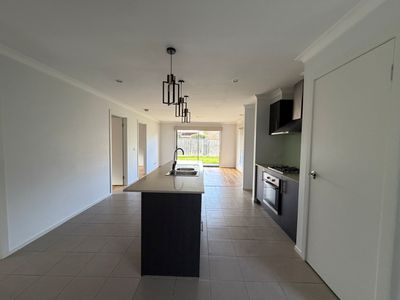 40 Larson Avenue, Tarneit