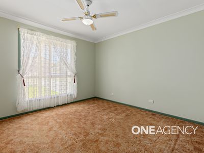12 Dorothy Avenue, Basin View