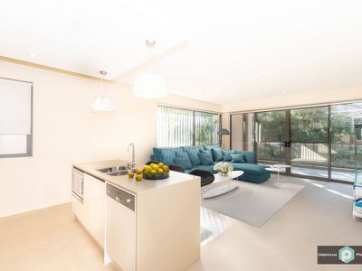A15 / 23 Ray Road, Epping