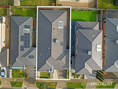 16 Albion Crescent, Mickleham