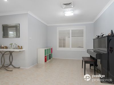 16 Barrington Court, Holsworthy