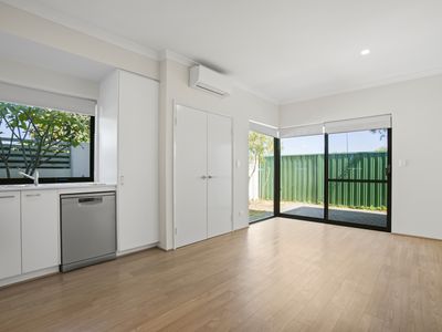 1 / 13 Coolbellup Avenue, Coolbellup