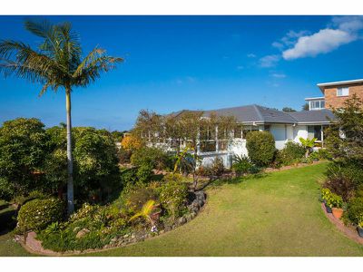 38 The Fairway, Tura Beach