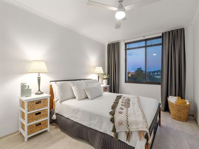 21 Livorno Boulevard, Piara Waters