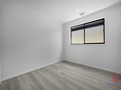 6 Kutjera Street, Manor Lakes