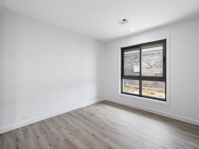 10 Karl Langer Crescent, Taylor