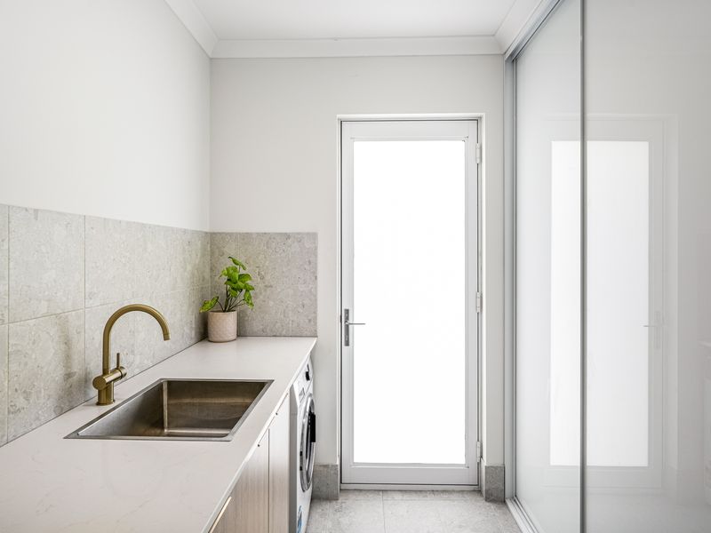 8 BLUEBERRY LOOP, Byford