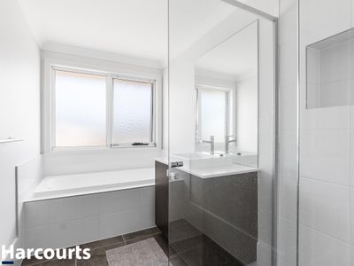 27 Iluka Crescent, Narrawallee