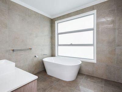 1 / 19 Oleander Avenue, Biggera Waters