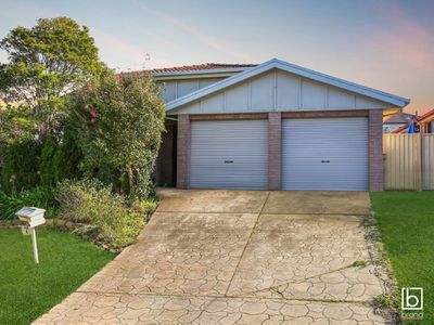 4 Waugh Close, Blue Haven