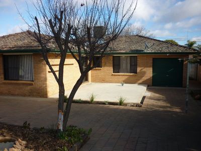 4 Gundarra Street, Dubbo