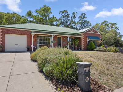 11 Pauline Court, Kangaroo Flat