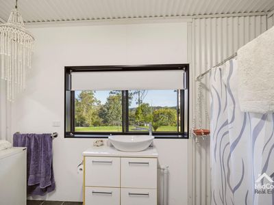 14913 Pacific Highway, Possum Brush