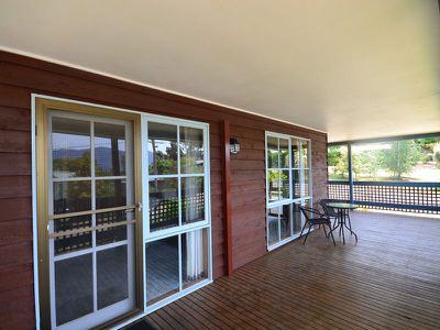14 Coolumbooka Avenue , Tawonga South
