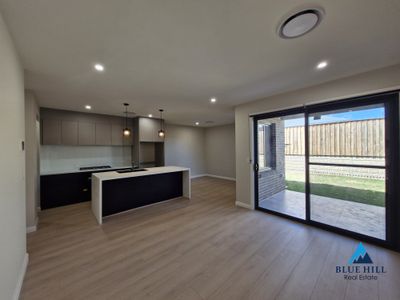 77 Malachite Street, Chisholm