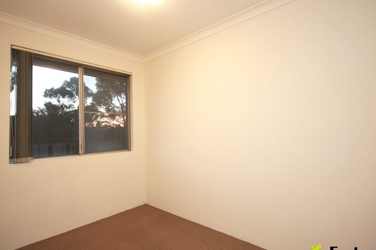 16 / 47 Burlington Road, Homebush