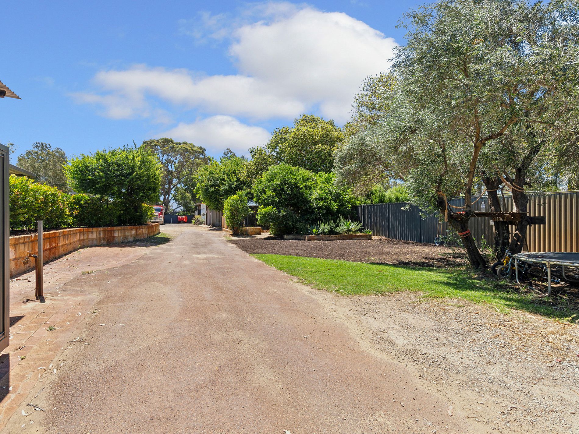 5 St Georges Avenue, Champion Lakes