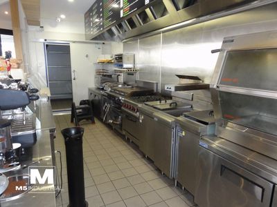 Kiosk / 5-7 Hepher Road, Campbelltown