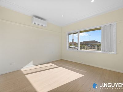 32 Torrens Street, Canley Heights