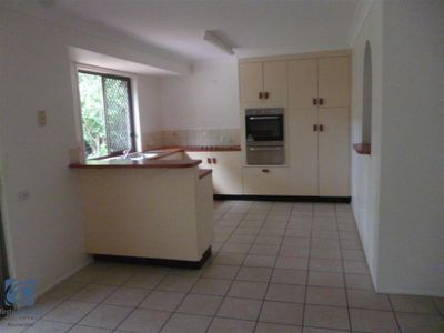 5 Quantock Court, Rochedale South