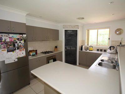 17 Arnold Court, Kelso