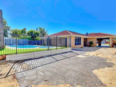 14 Waratah Drive, Camillo