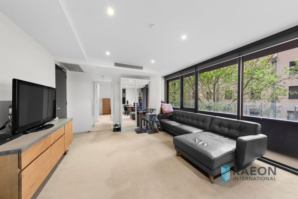 21 / 8 Cook Street, Southbank