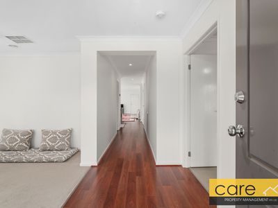 26 Verdant Avenue, Officer