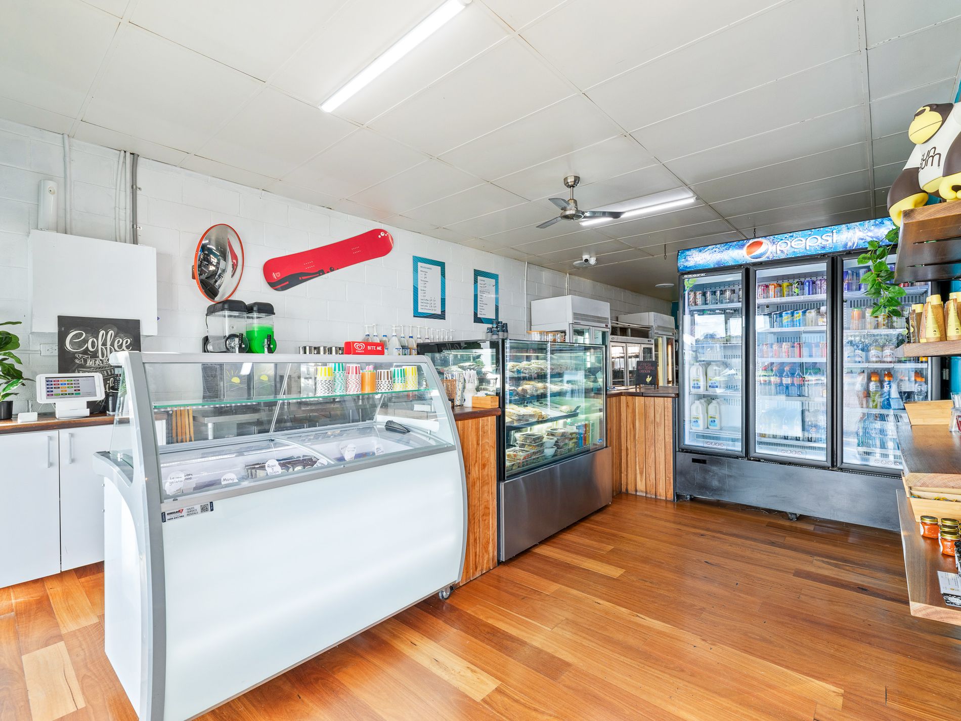 Salt Water Breeze Cafe & Takeaway