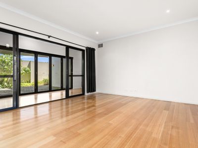 27 Hurlingham Road, South Perth