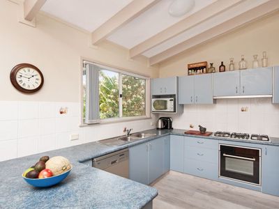 10 Garrad Way, Lake Conjola