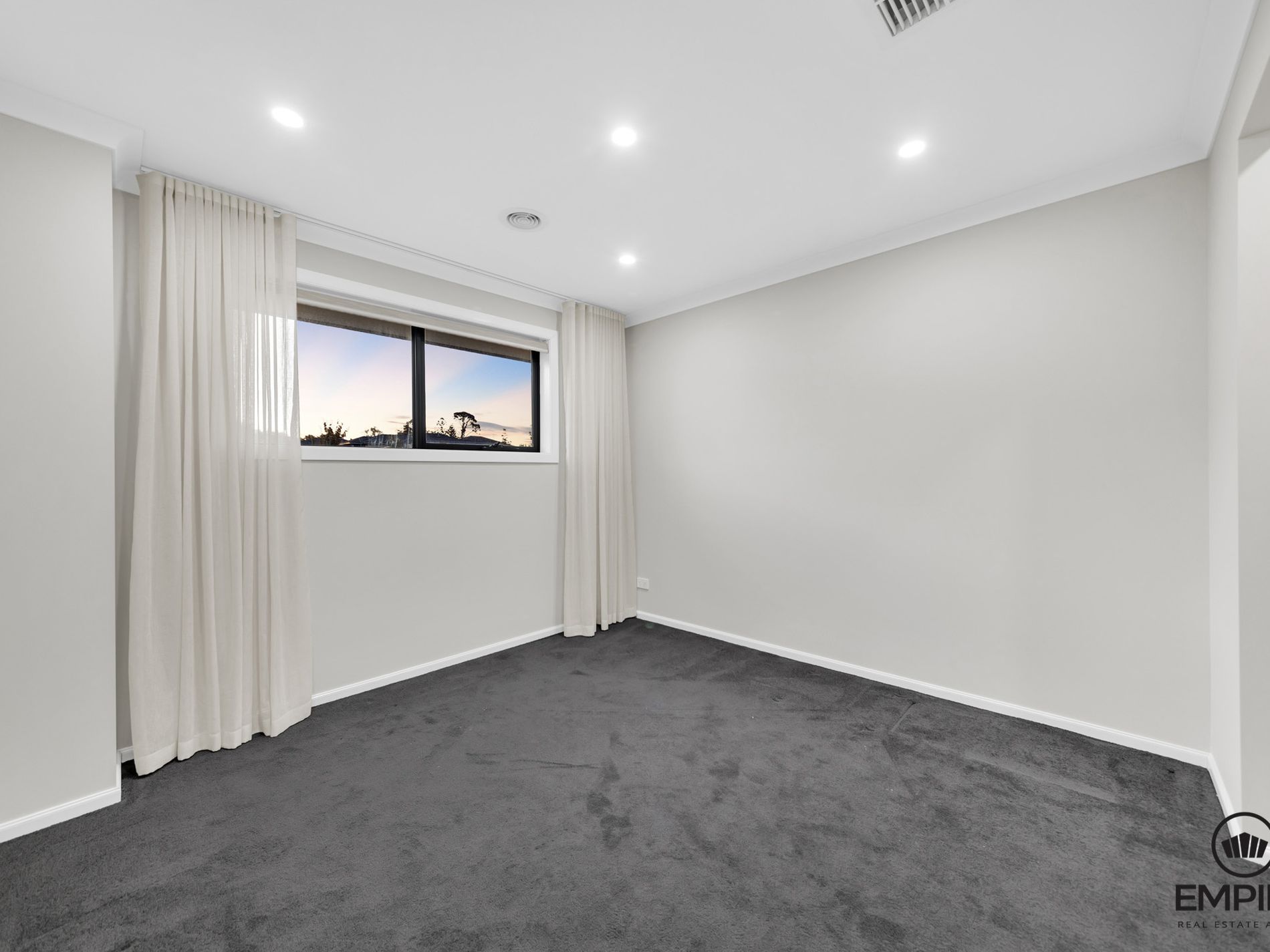 52 Graziers Crescent, Clyde North