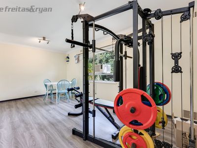 12 / 13 Milton Place, Orelia