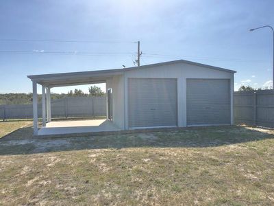 24 Sunset Avenue, Woodgate