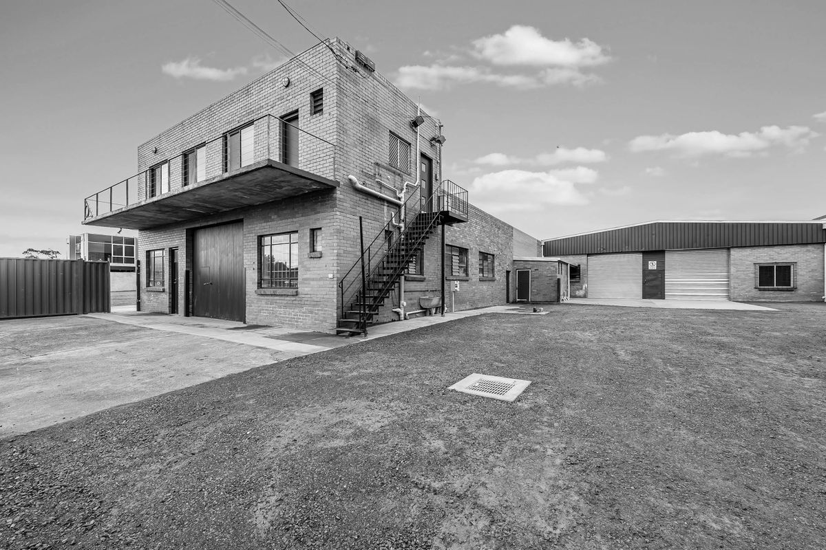 8-10 Racecourse Road, Williamstown