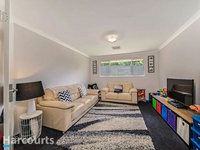 16 Hutt Court, Two Rocks