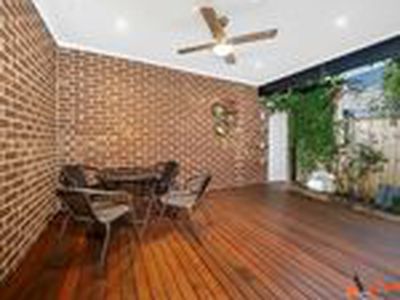 5 Statham View, Cranbourne West