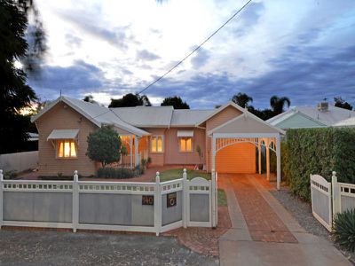 140 Bourke Street, Piccadilly