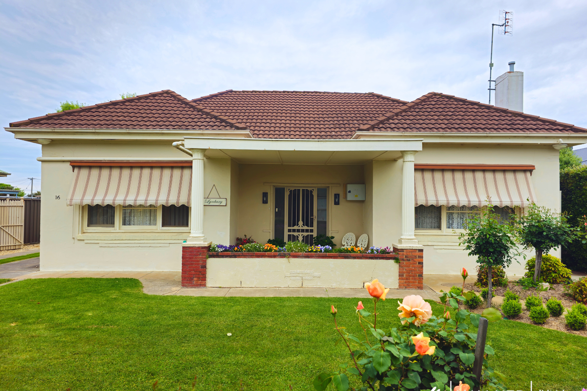 16 Saunders Street, Kyabram