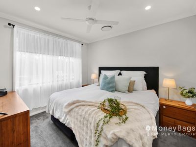 102 Bloomfield Esplanade, South Maclean