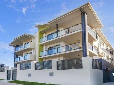 4 / 60 Ernest Street, Manly