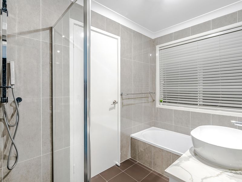 46 Canyon Drive, Stanhope Gardens