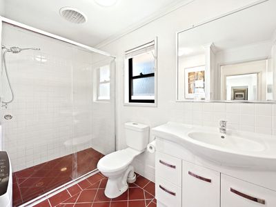 1 / 106 Linton Street, Kangaroo Point