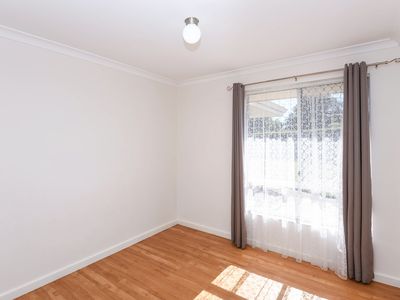 28 Parkway Road, Bibra Lake